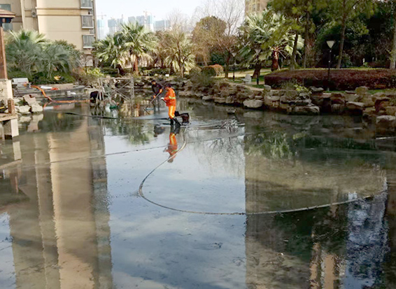湟中景观池淤泥清理